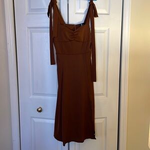Rosedress NWT - M Brown Tie Strap Fit N Flare Midi Length Dress
